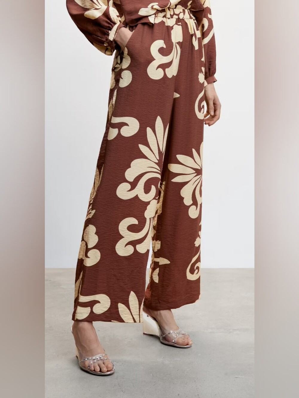 🌼B2G1🌼 Mango Brown Wide Leg Floral-Print Pants with Cream Motif